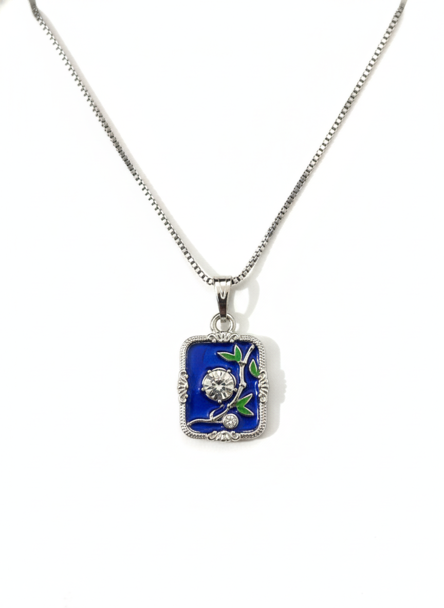 Midnight Bloom Royal Pendant